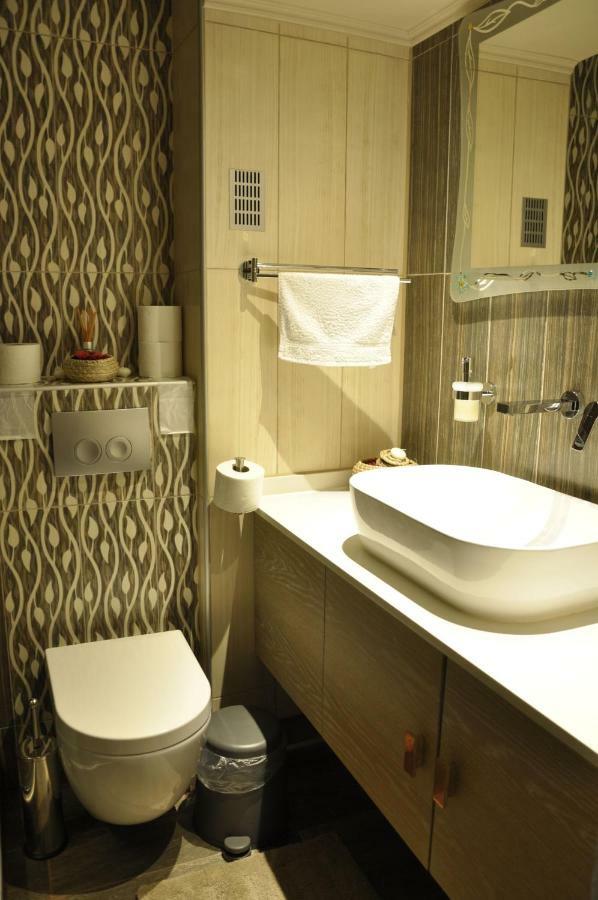 Agias Sofias Street Luxurious Studio سالونيك المظهر الخارجي الصورة